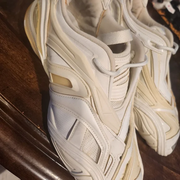 Balenciaga Tyrex low-top sneakers size 9 - Picture 3 of 8